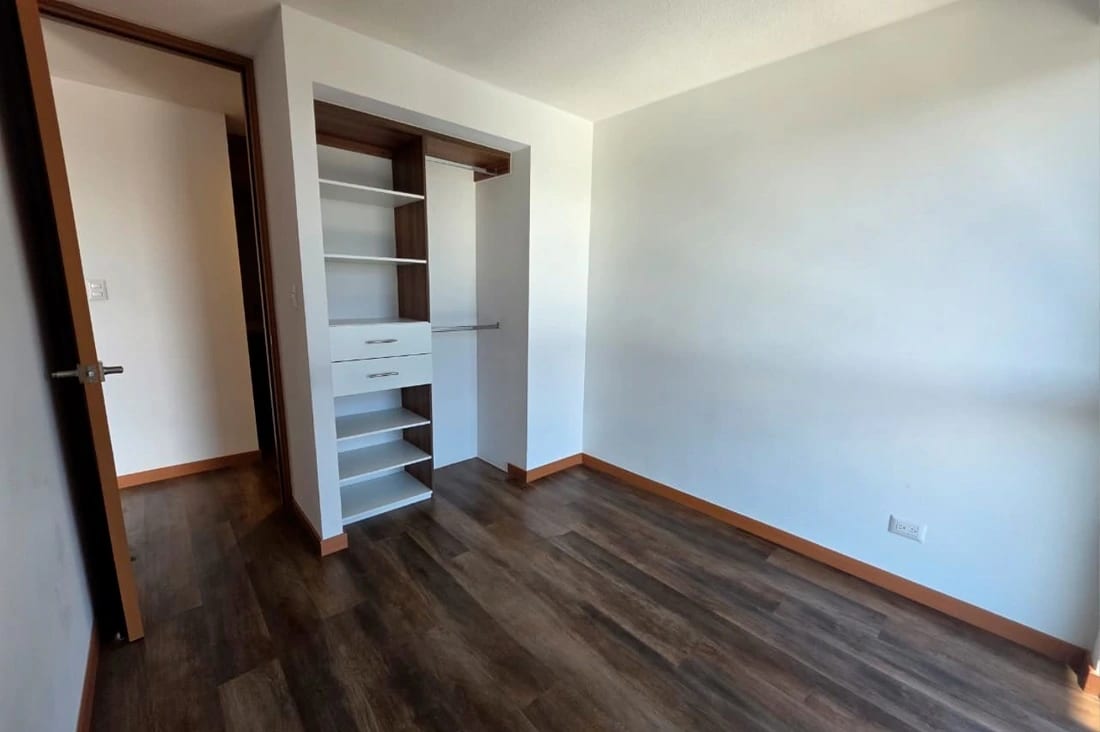 Buen precio apartamento 2 dormitorios en Mariscal zona 11 — foto 3 de 13