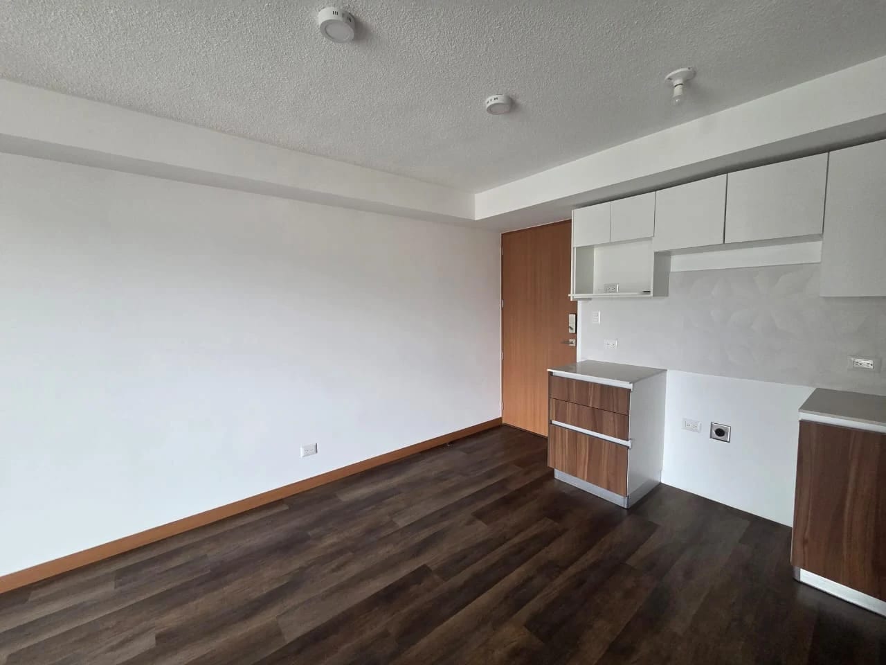 Apartamento 2 dormitorios en zona 11 — foto 8 de 16