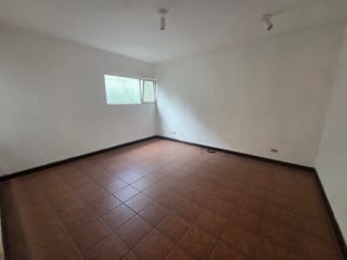Amplia casa en km 13 CAES — miniatura 5 de 16